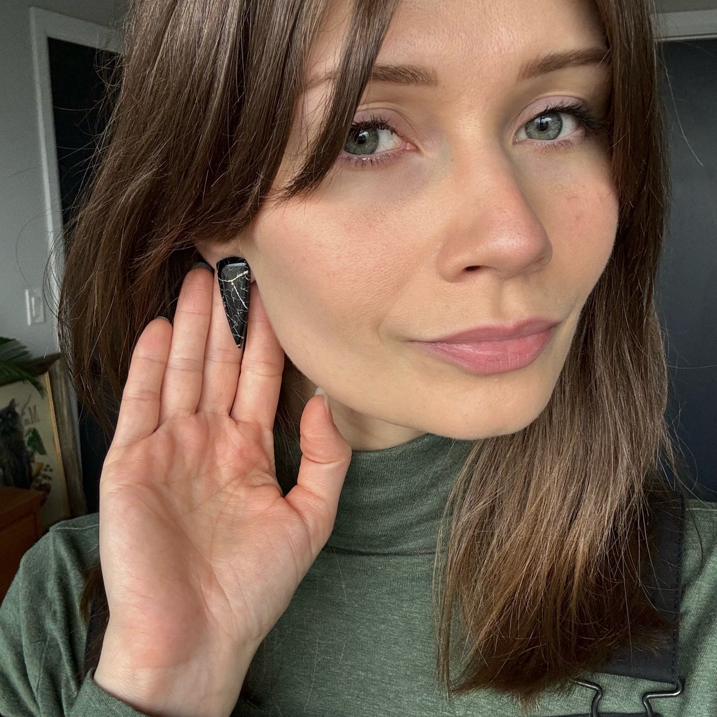 Rachel • Black & gold Marble • Stud