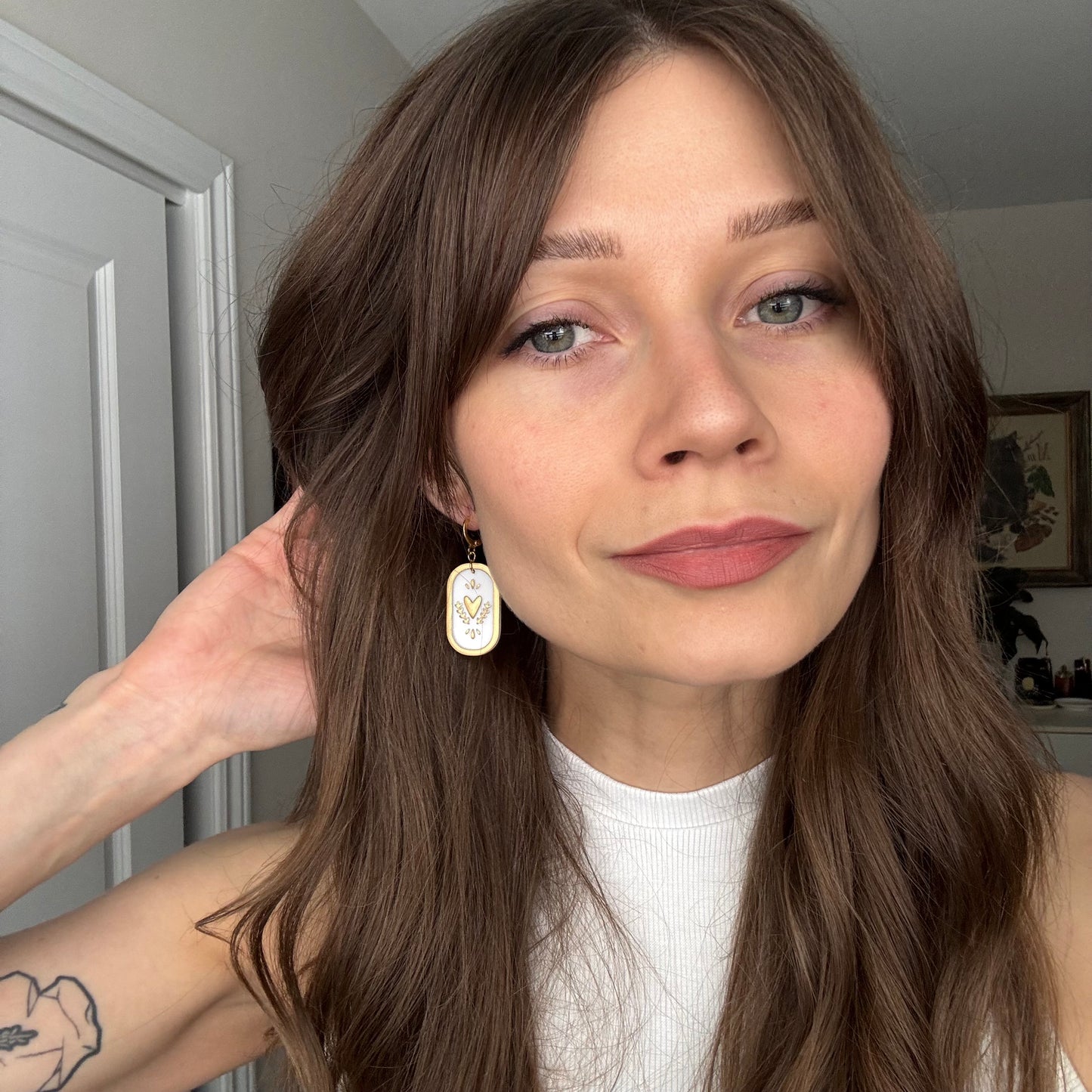 Heart Medallion • Off-White & Gold