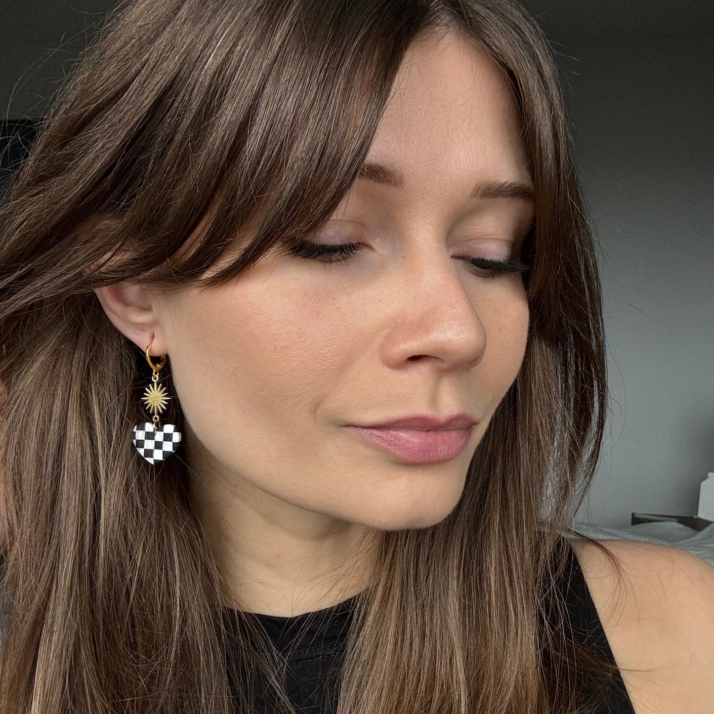 Bursting Hearts • Black & White Checks