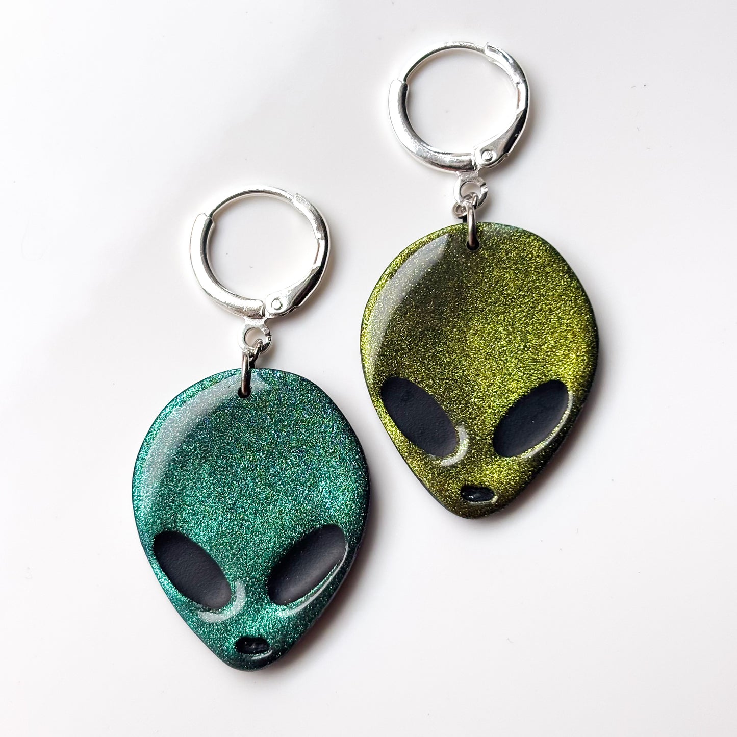 Aliens • Colour Shift • Lime Green + Teal