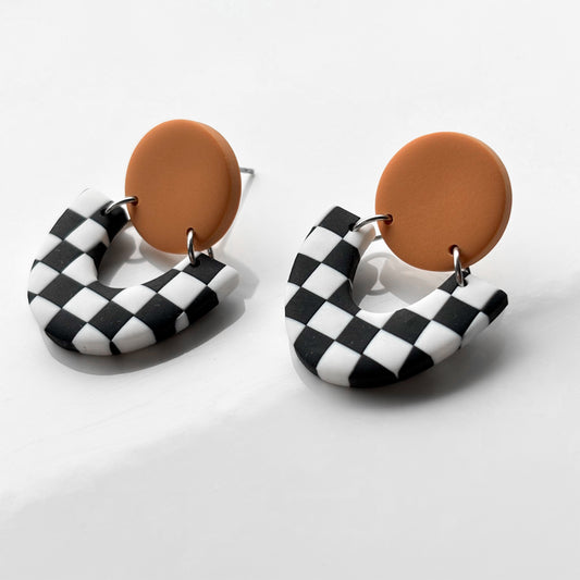 Raven • Peach & Checks