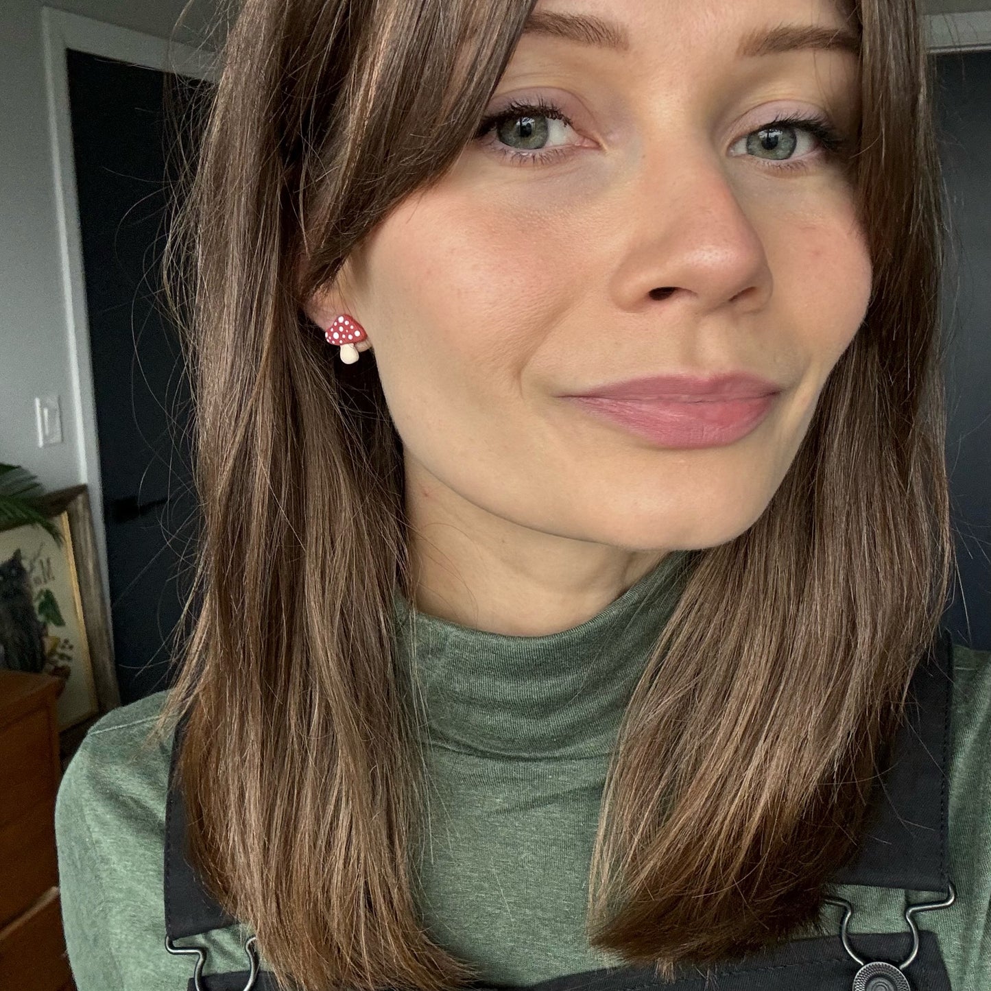 Retro Mushroom Studs • Red