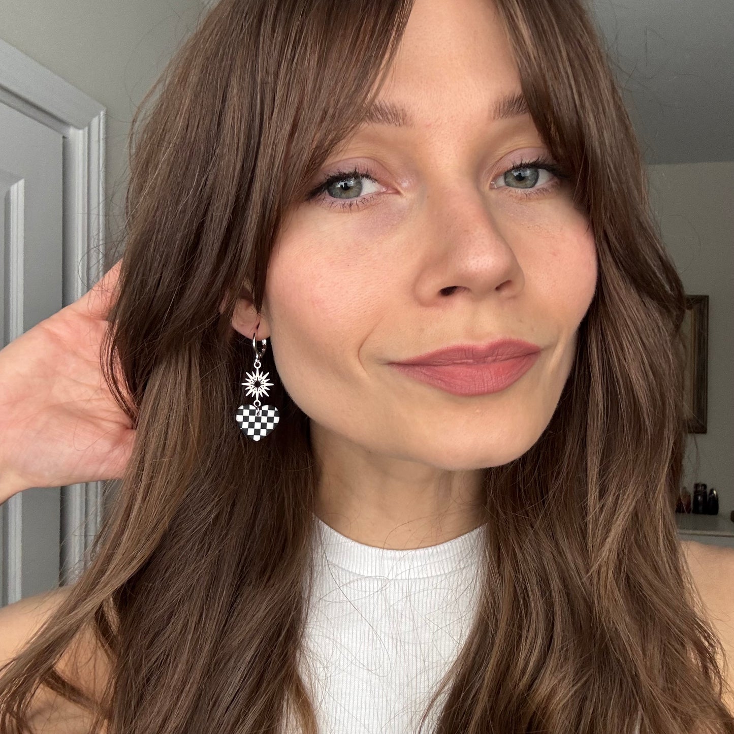 Bursting Hearts • Black & White Checks