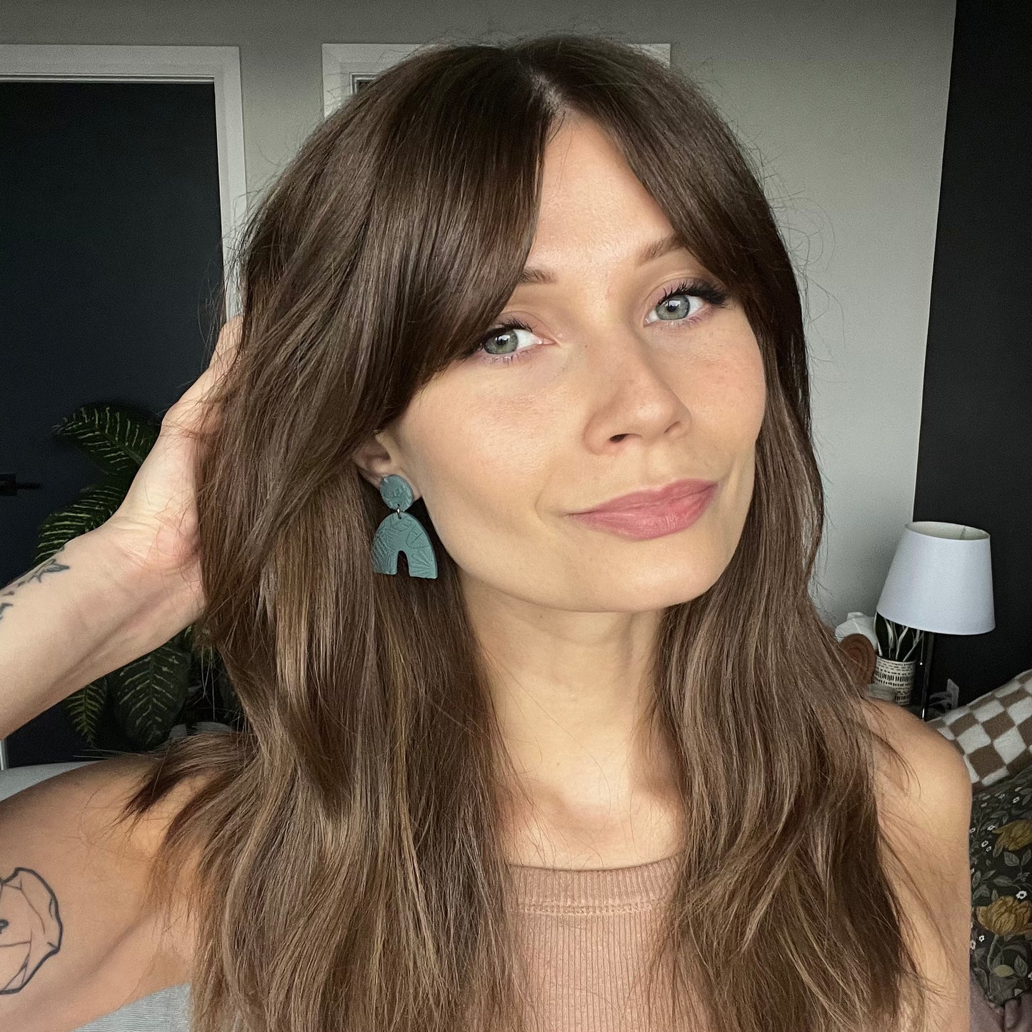 Pointed Leo • Algae