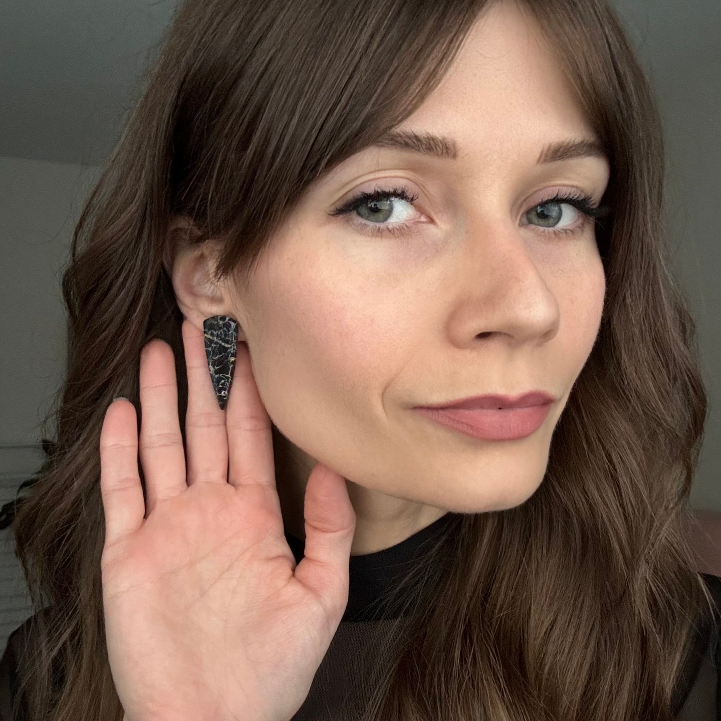 Rachel • Stud • Black Marble