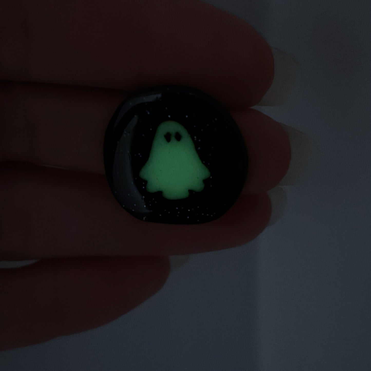 Ghosties • Organic Medallion