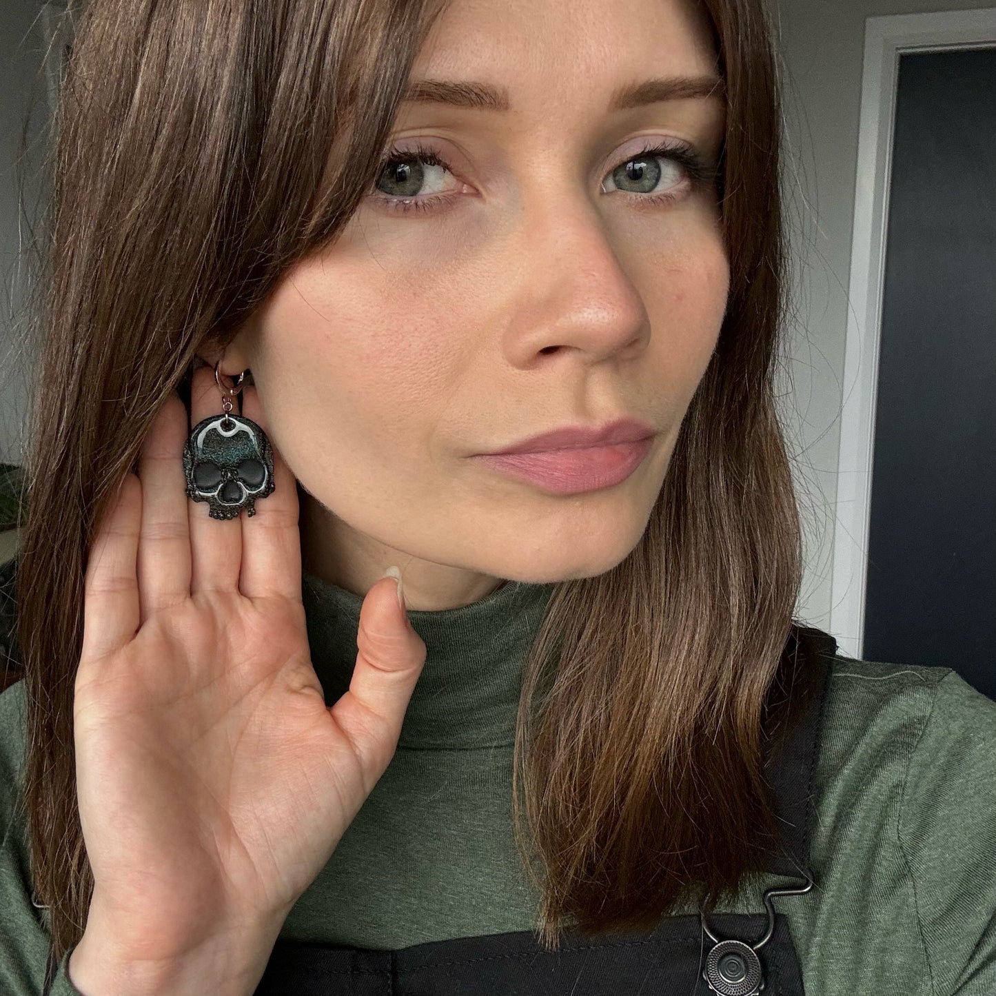 Skulls • Dark Rainbow