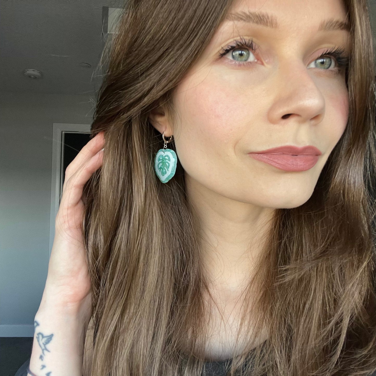 Monstera Medallion • Aquamarine