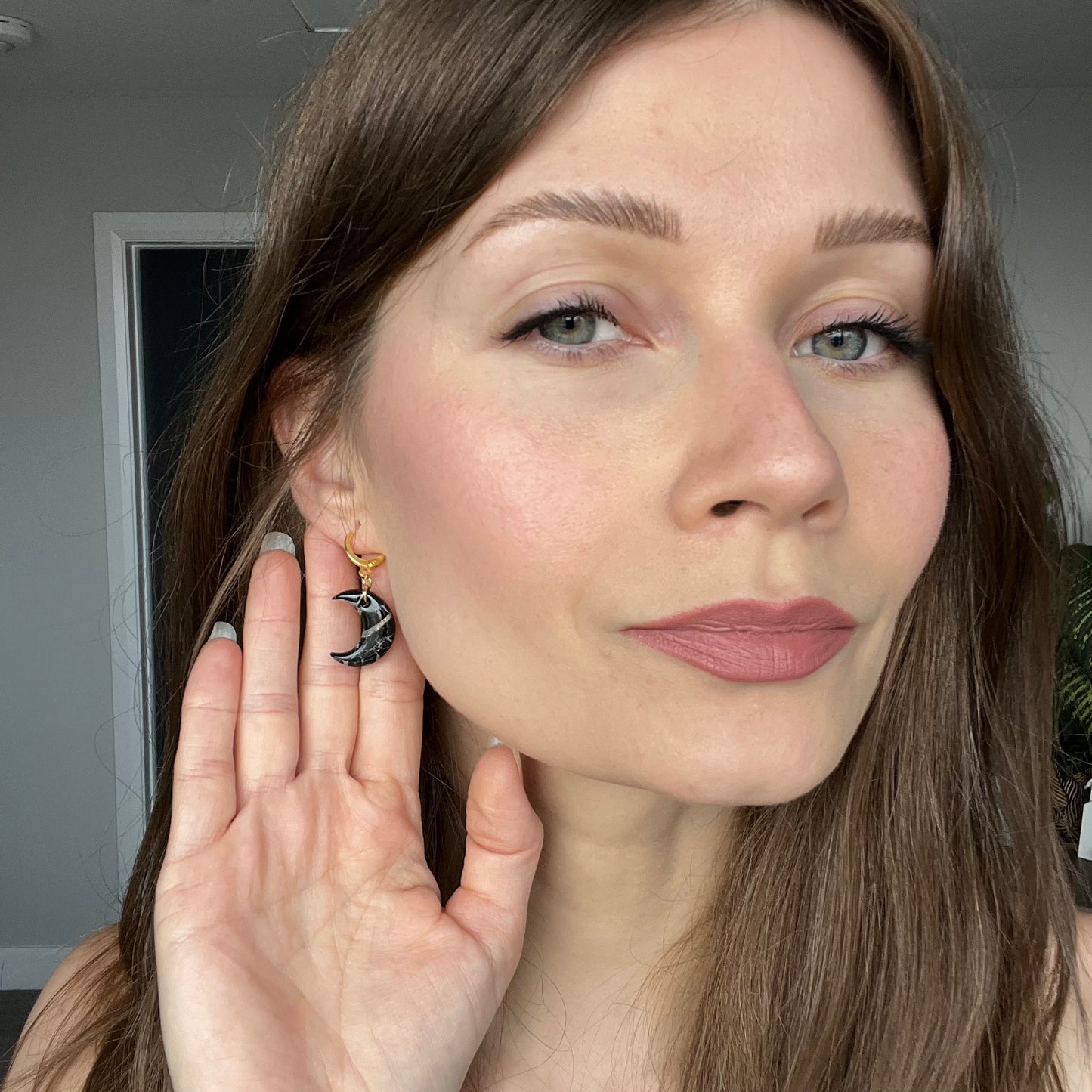 Mini Moons • Black Marble