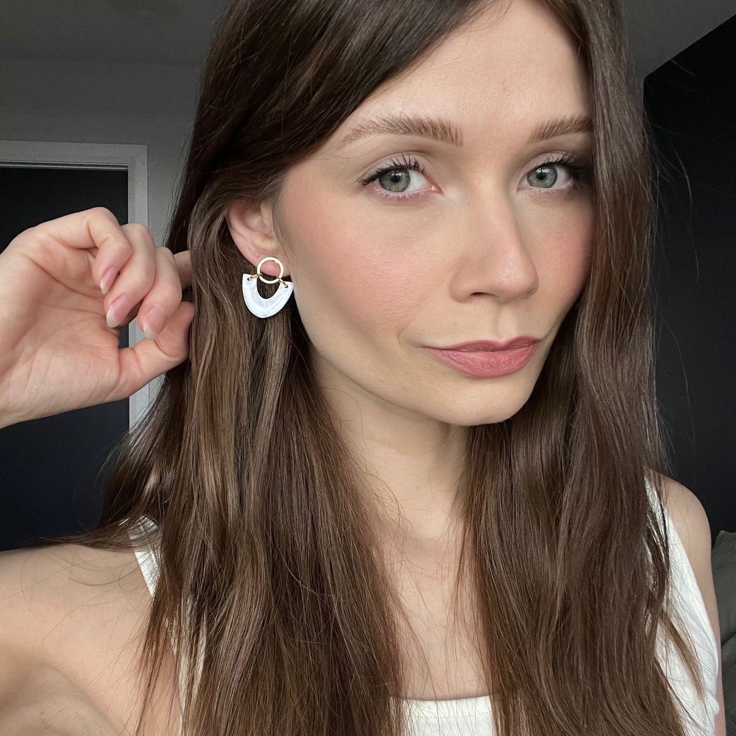 Raven • Silver + White Marble