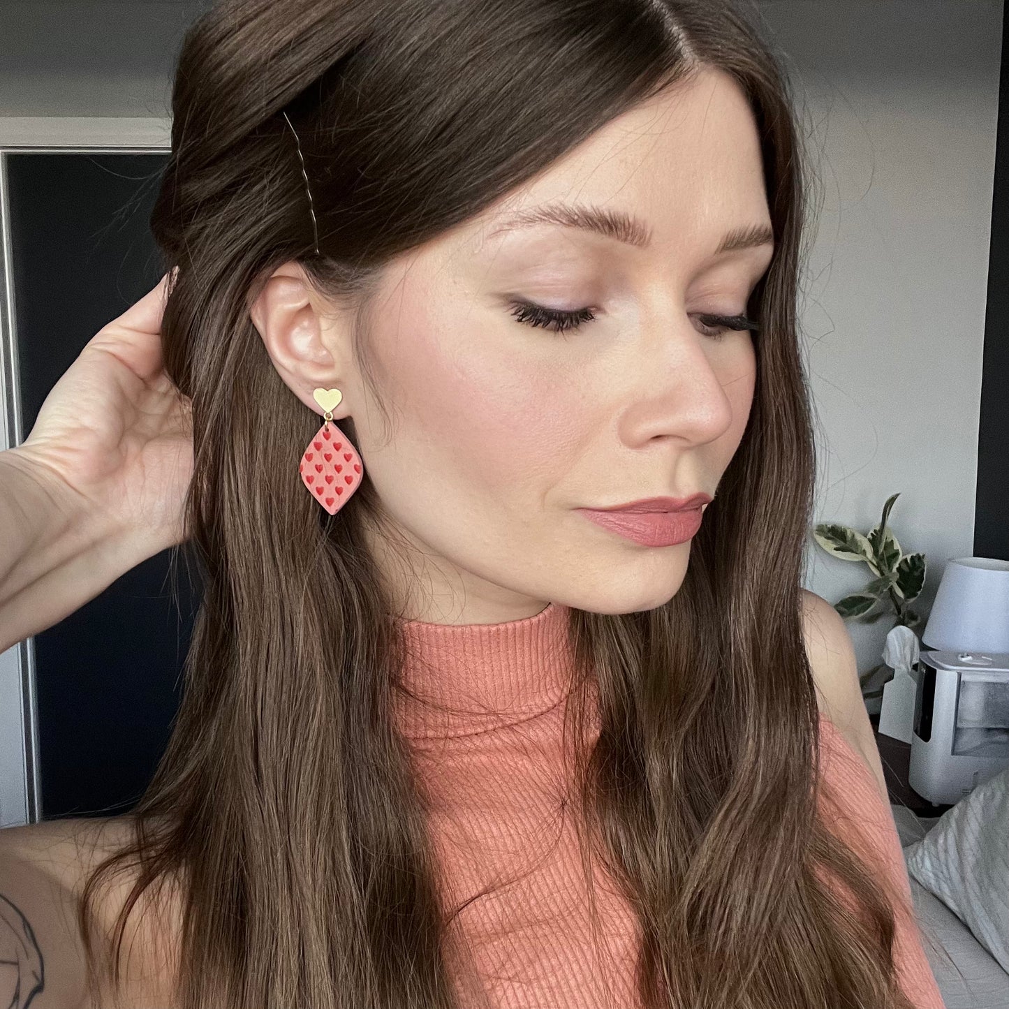 Meaghan • Blushing Scarlet