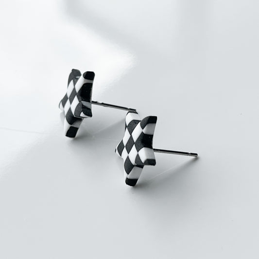 Elaine • Star • Black & White Checks