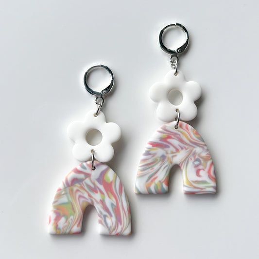 Pointed Leo • Pastel Swirl