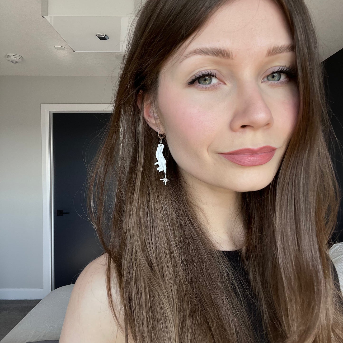 Hand(poke) • Sparkle