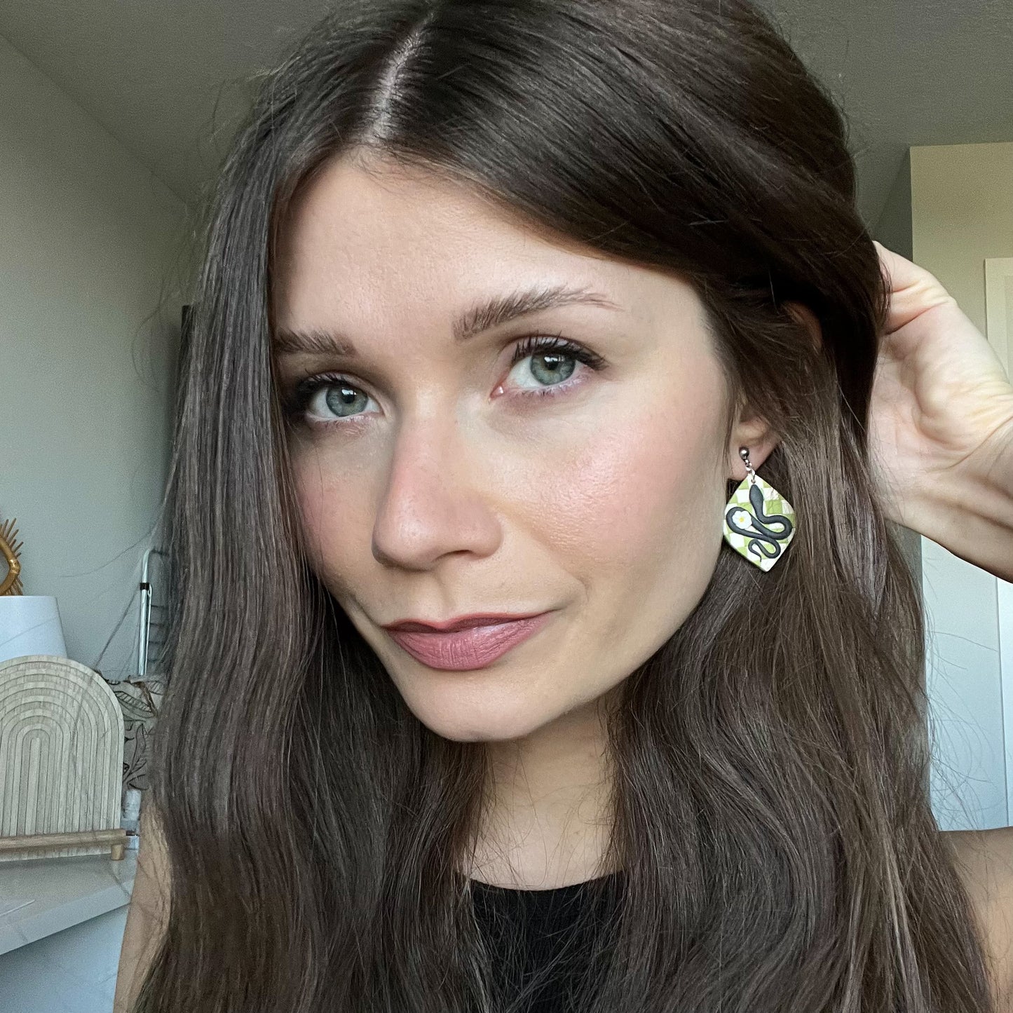 Meaghan • Wasabi + Cream Snake