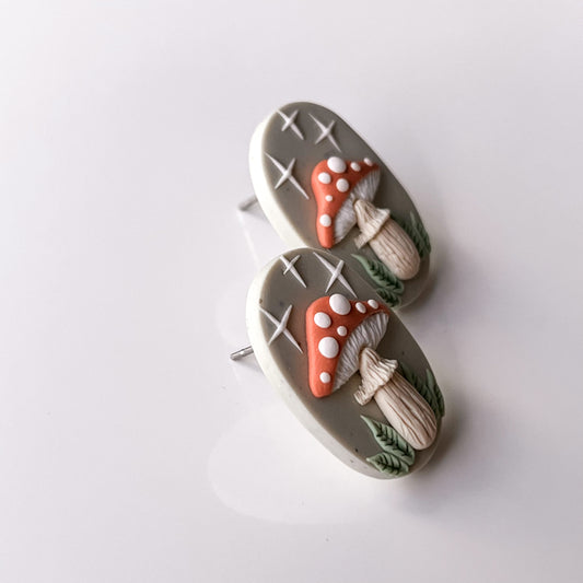 Mushroom • Day • Stud