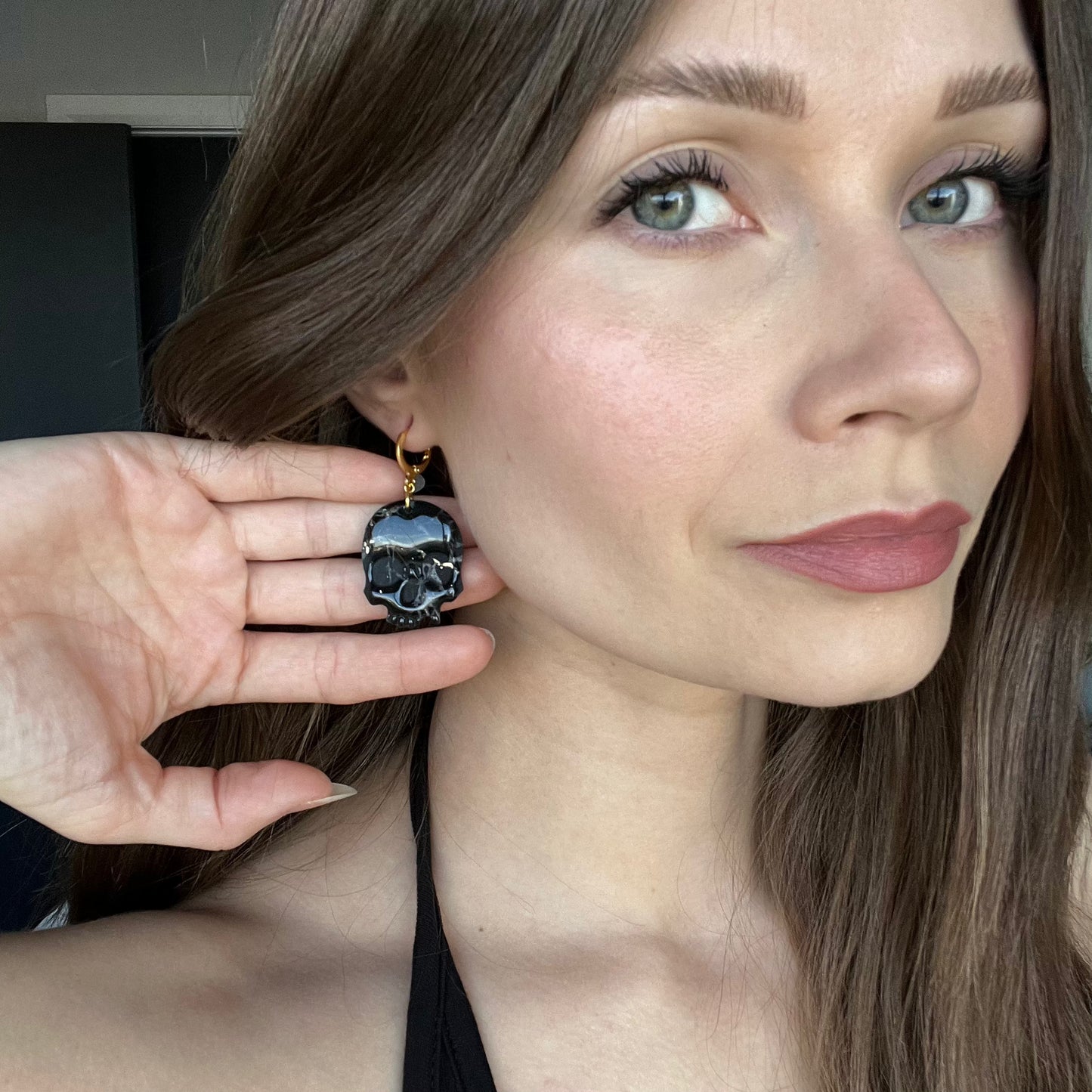 Skulls • Black Marble