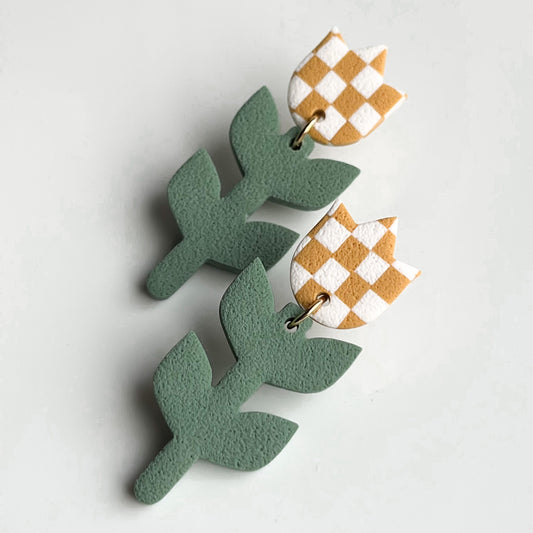 Tulip Stem • Clay Stud