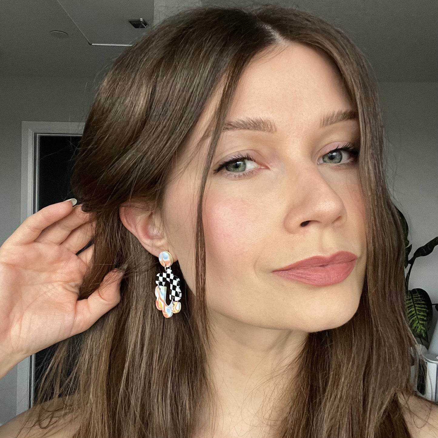 Alayna • Nebula & Checks