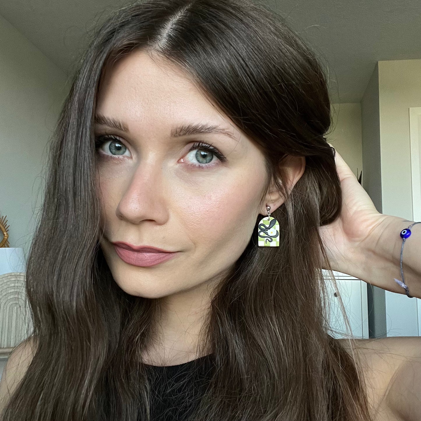 Helena • Wasabi + Cream Snake