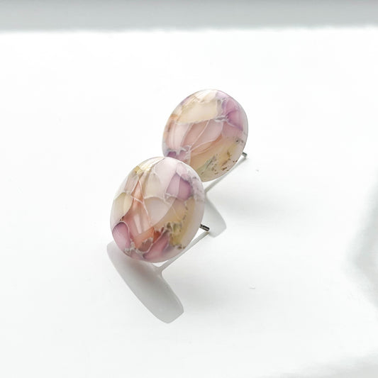 Elaine • Medium • Stained Glass