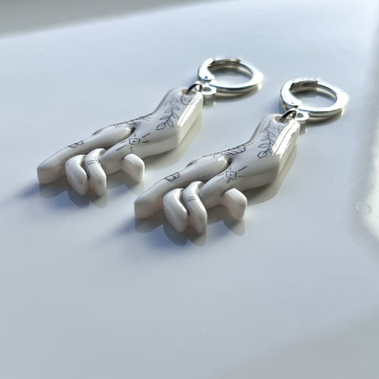 DISCOUNT ! NON-MIRRORED PAIR • Hand(poke)