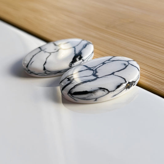 Elaine • XL Oval • White Marble