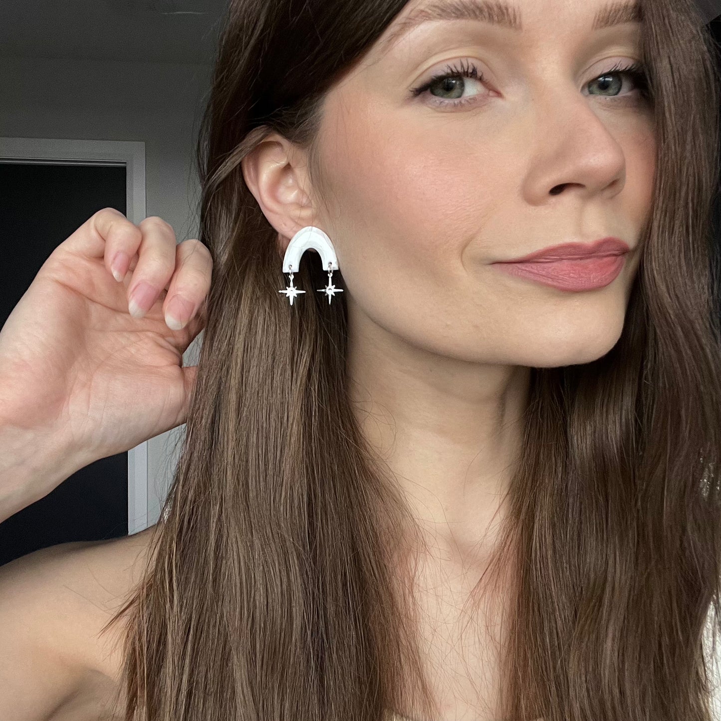 Micro Leo • Sparkle • Creamy Neutral Marble