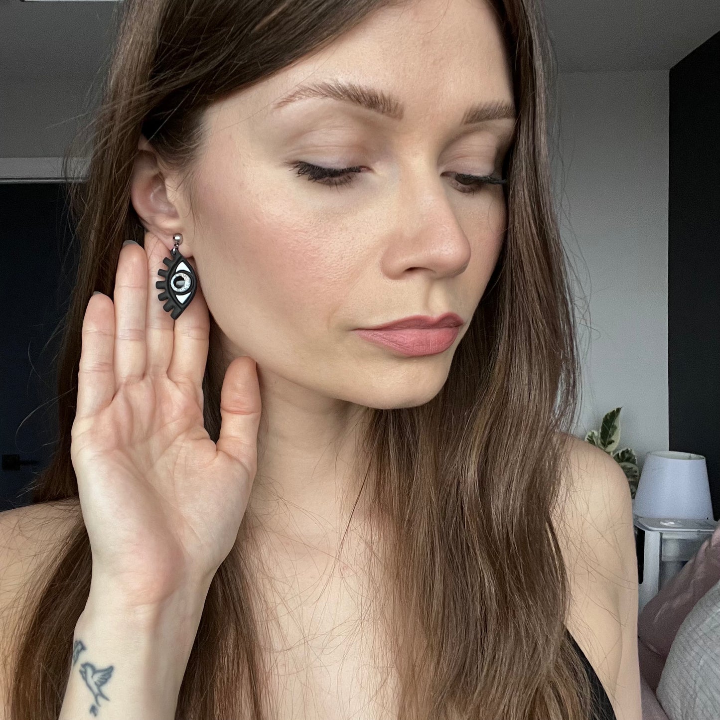 Natalie • Holo Glitter • Side Eye