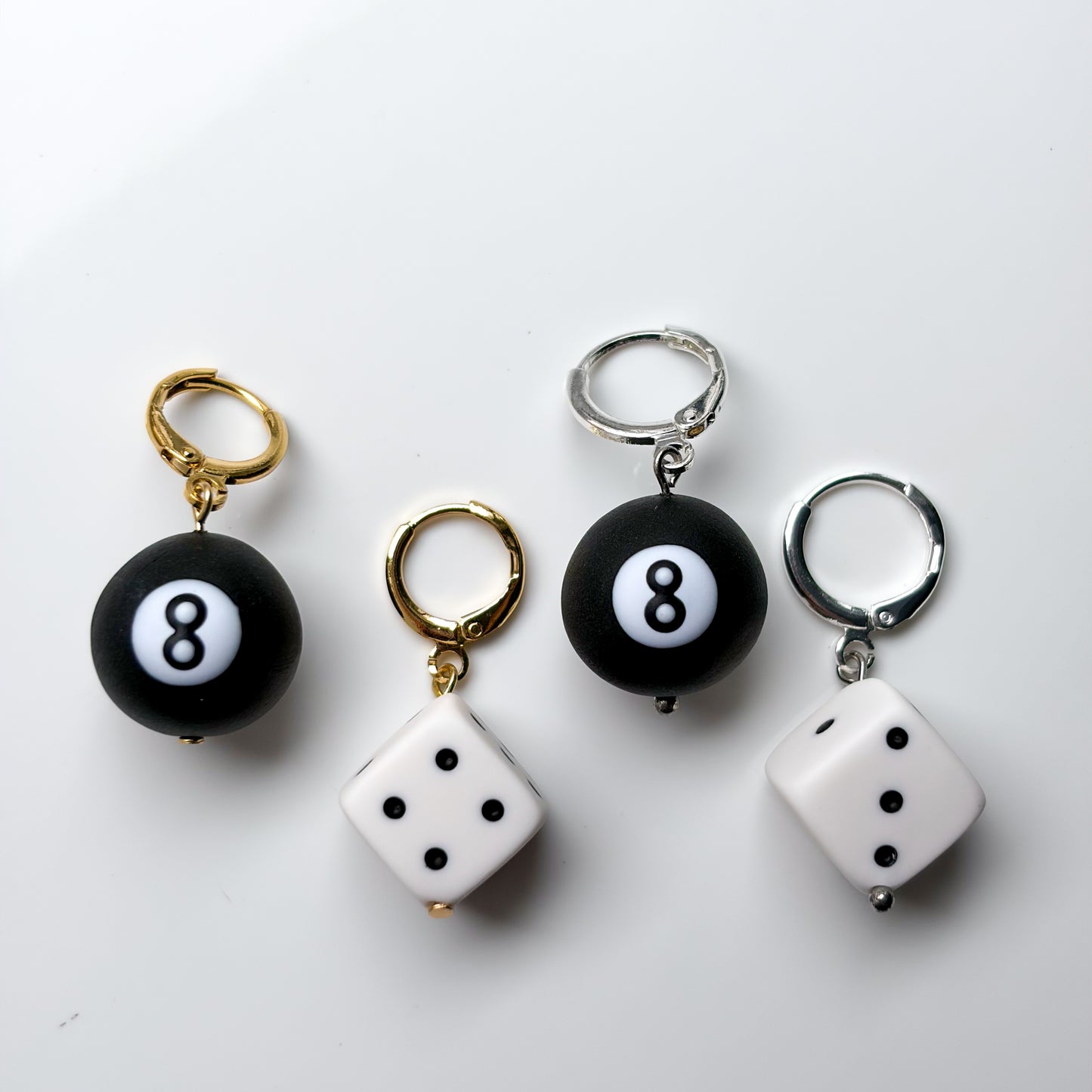 8 Ball + Die • 3D