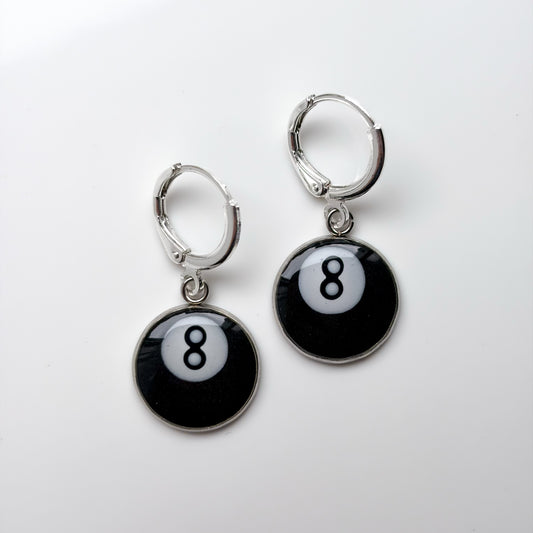 8 Ball Dangles • 2D