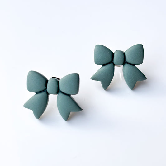 Bow Studs • Winter Green