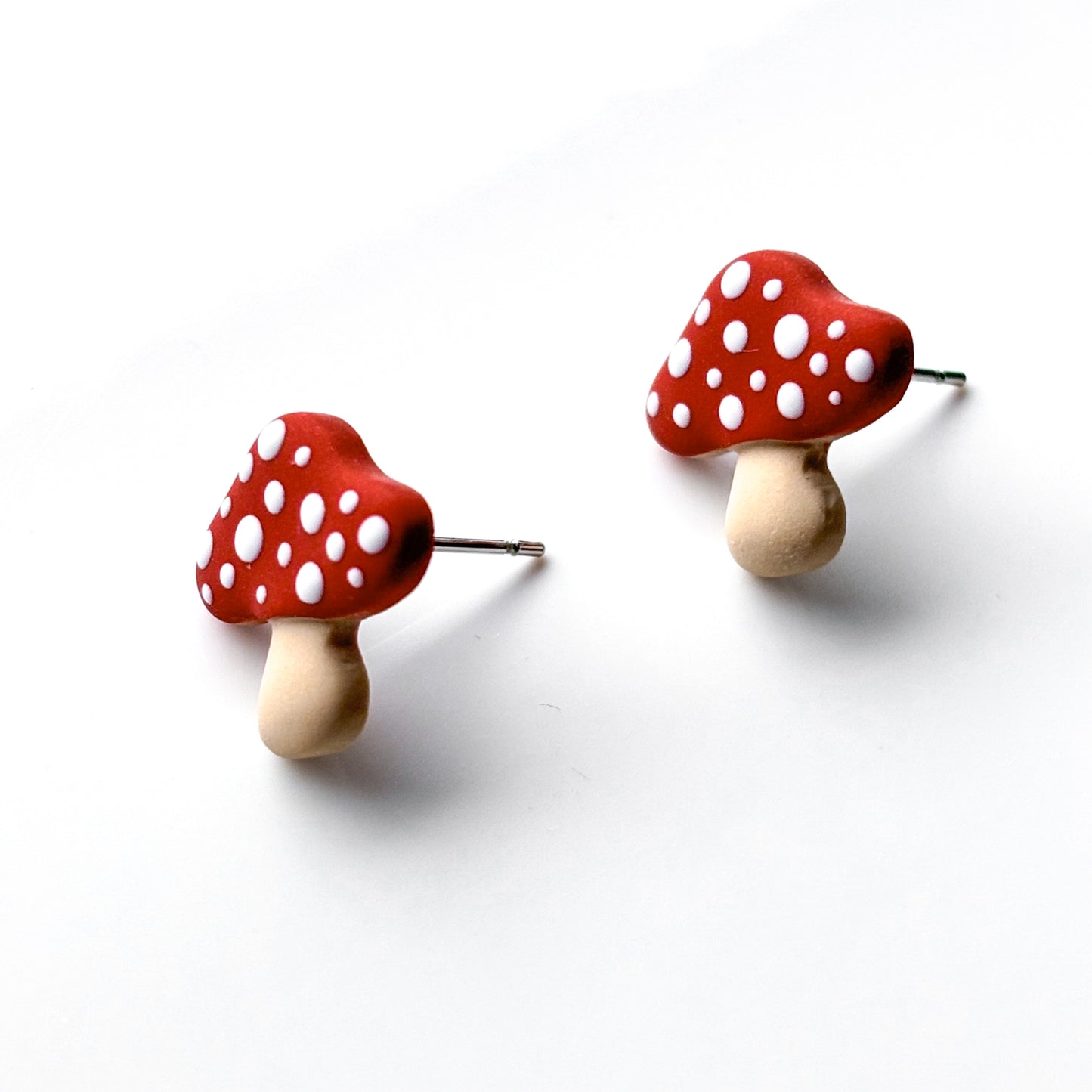 Retro Mushroom Studs • Red