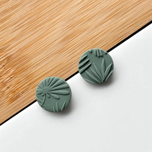 Elaine (med) • Deep Sage