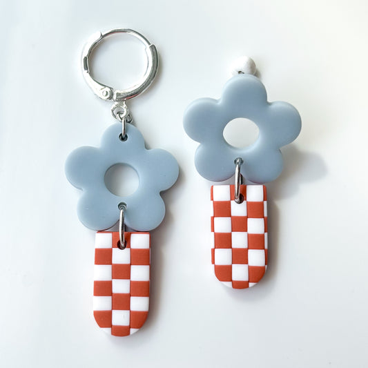 Abstract Daisy Vase • Retro Blue + Terracotta Checks