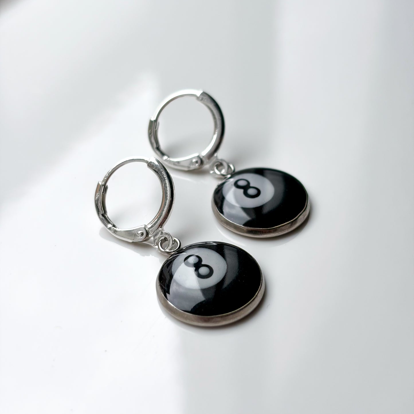 8 Ball Dangles • 2D