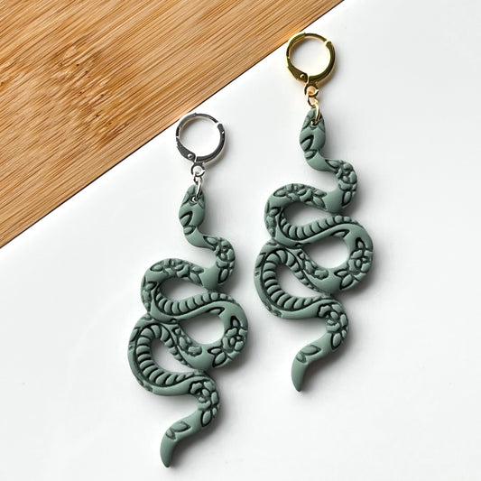 Floral Snake • Deep Sage • Minimalist