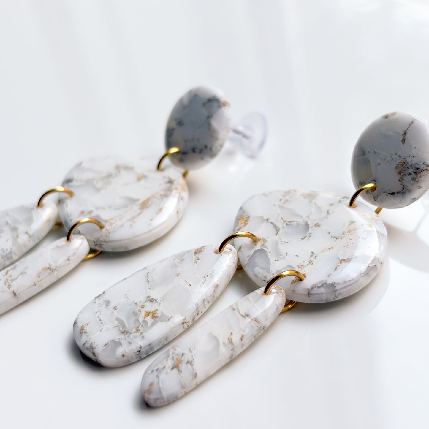 Venus • White + Gold Marble