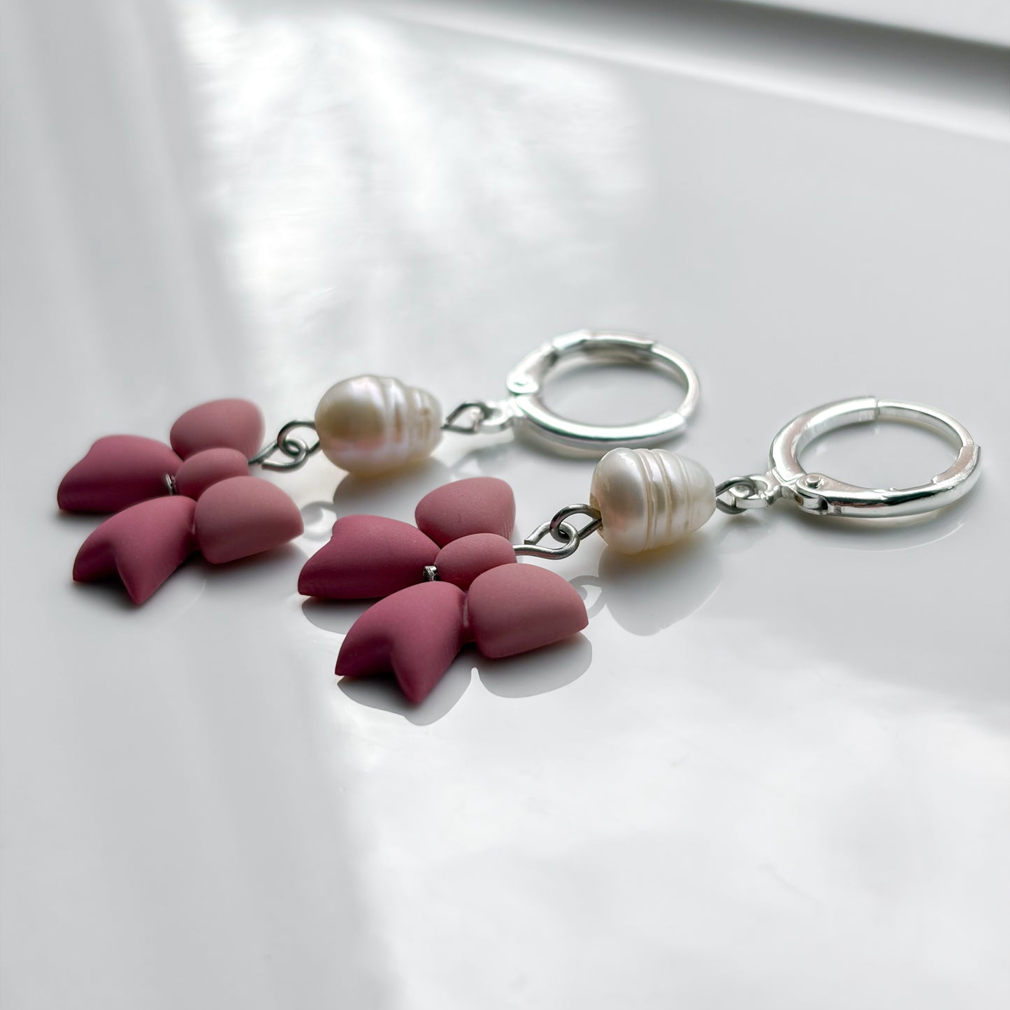 Bows • Pink Gradient + Pearl