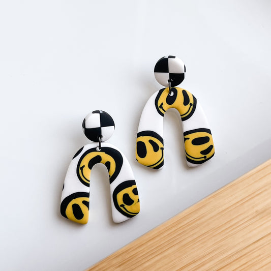 Nat • Warped Smiley