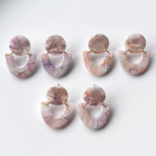 Raven • Pastel Stone