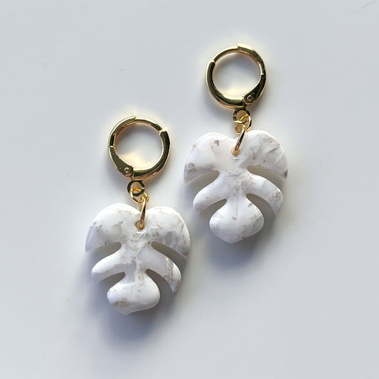 Monstera Dangle • White + Gold
