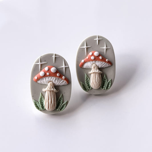 Mushroom • Day • Stud