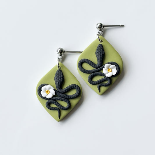 Meaghan • Wasabi Snake