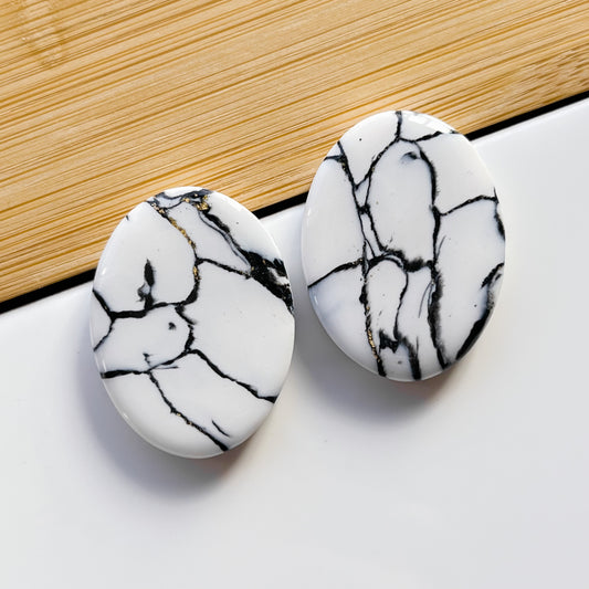 Elaine • XL Oval • White Marble