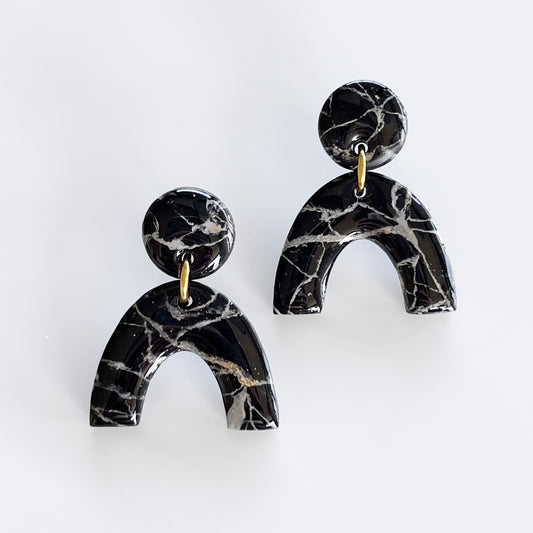 Micro Leo • Black Marble