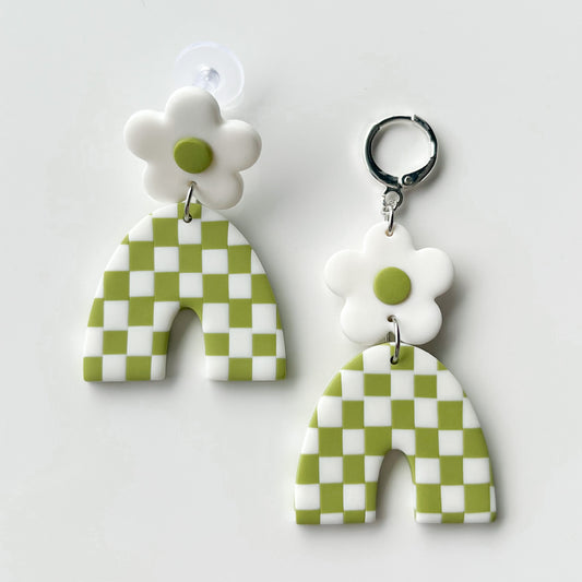 Pointed Leo • Wasabi Checks